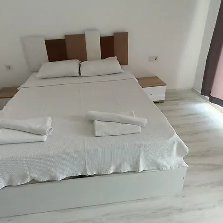 Beverly Hills * Kusadasi